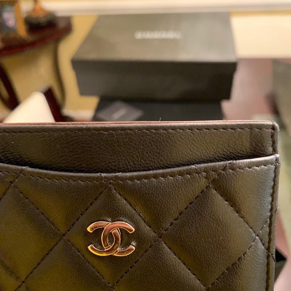 Chanel - Picture 5 of 16